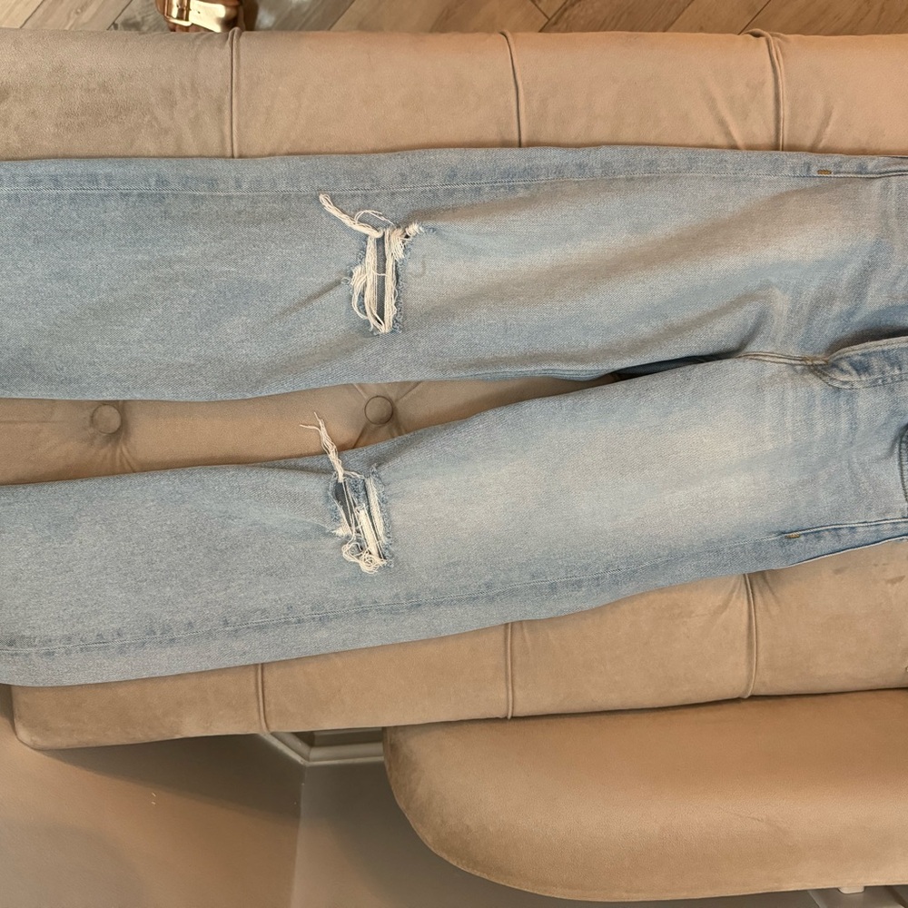 Re done High rise pale blue stylish